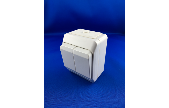 6700314 NORTIC GRUPILÜLITI PINNAPEALNE IP44 VALGE POLLMANN