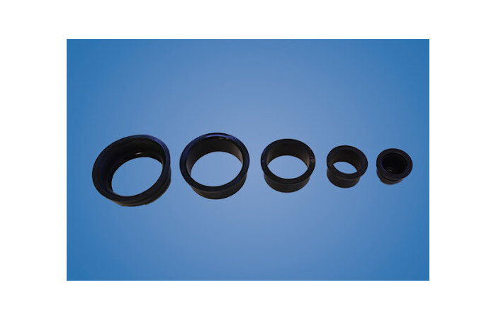 LÄBISTUSHÜLSS KUMMIST 00-40MM PLASTKAEVULE