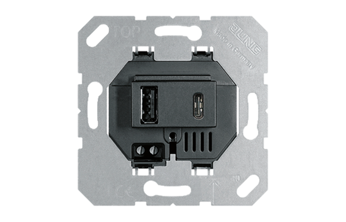 JUNG USB 15 CA SW LAADIMISPESA USB A+USB C MUST