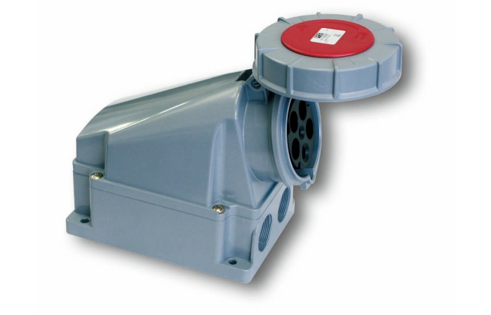 135-6 PINNAPEALNE PISTIKUPESA (NURGAGA) 63A. 3P+N+E. 380-415V. IP67   PCE
