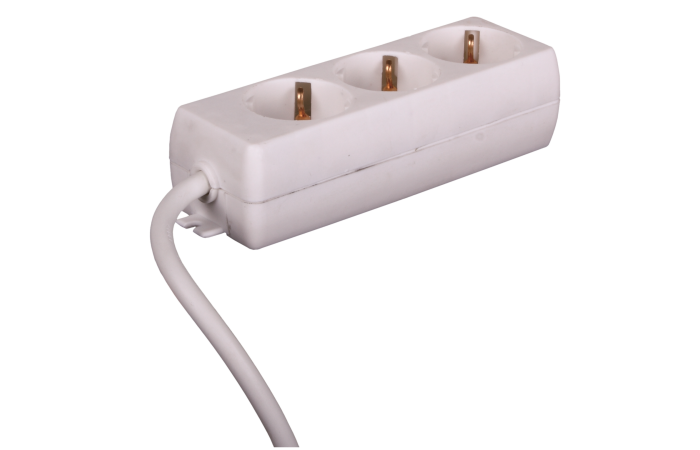 366.32.90 PIKENDUSJUHE 3X230V 3G1.5 3M VALGE