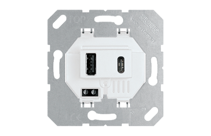 JUNG USB 15 CA WW LAADIMISPESA USB A+USB C VALGE