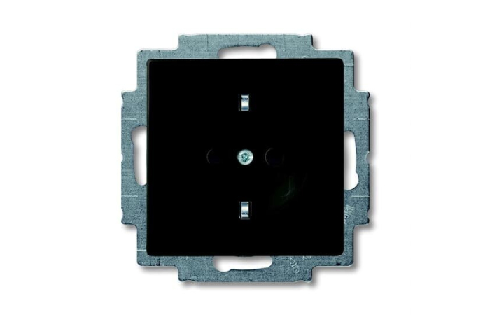 20EUC-95-507 1-NE PISTIKUPESA SÜV. CHATEAU-BLACK BASIC
